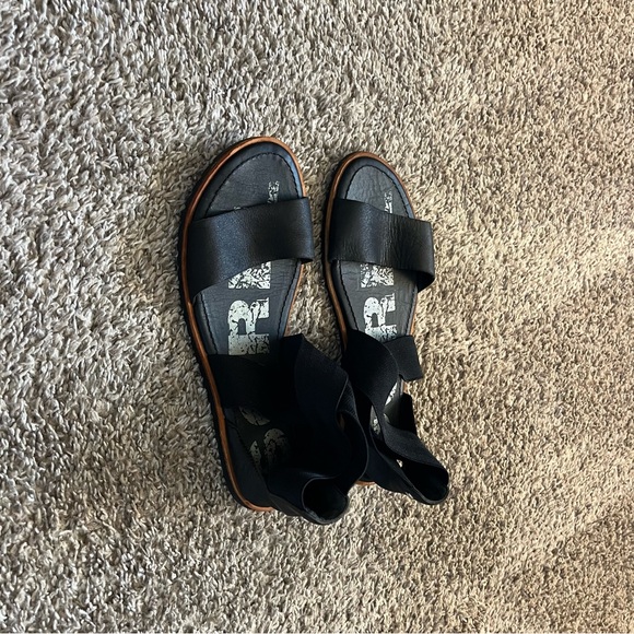 Sorel sandals - Picture 3 of 6